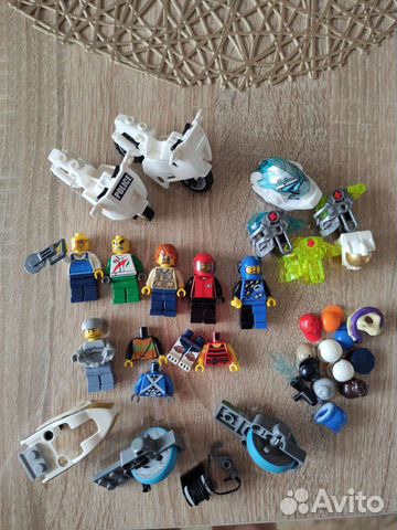 Lego детали, человечки