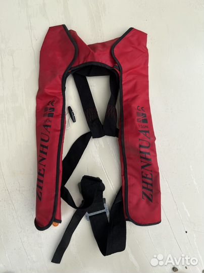 Продам Новые Самонадувающийся спасательные жилеты
