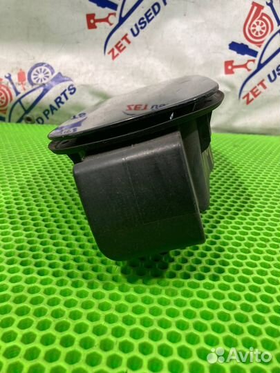 Лючок бензобака Land Rover Range Rover Sport L320