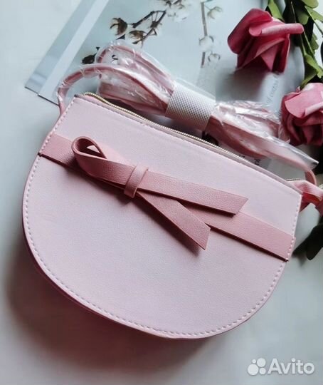 Сумочка Estee Lauder