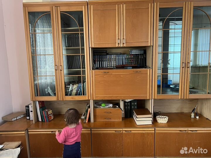 Стенка в гостиную