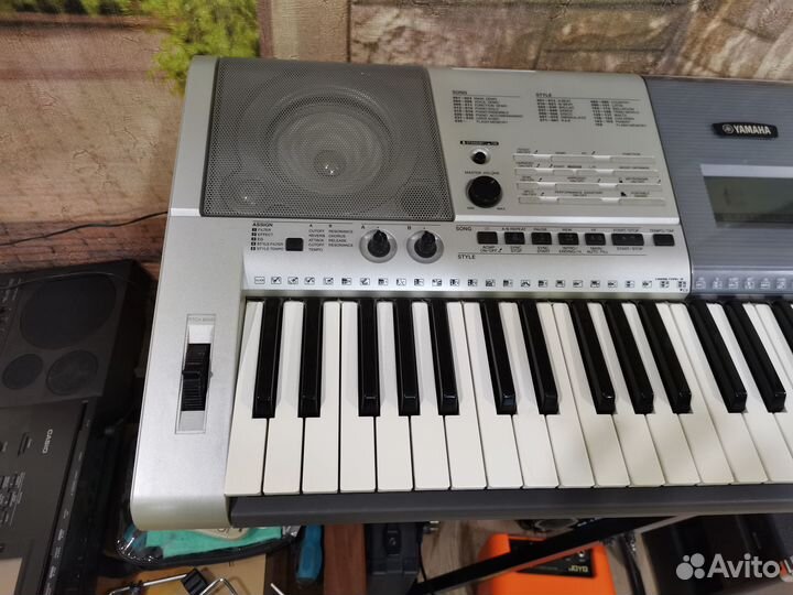 Синтезатор Yamaha Psr e 403