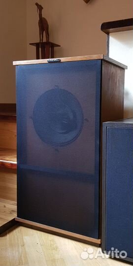 Широкополосная акустика Electro voice 12trxb