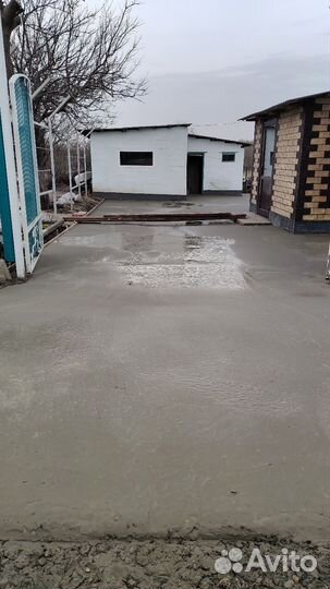 Бетонирование двора