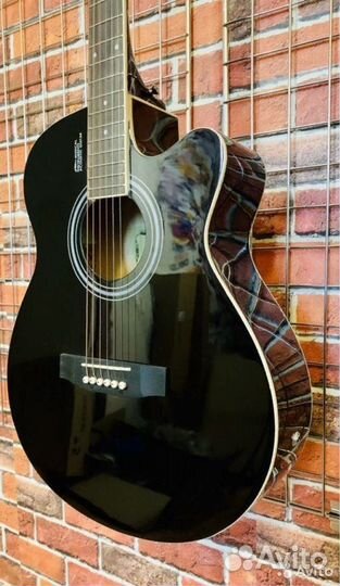 Электроакустическая гитара