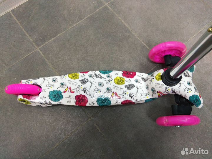 Самокат Mini с принтом, розовые колеса