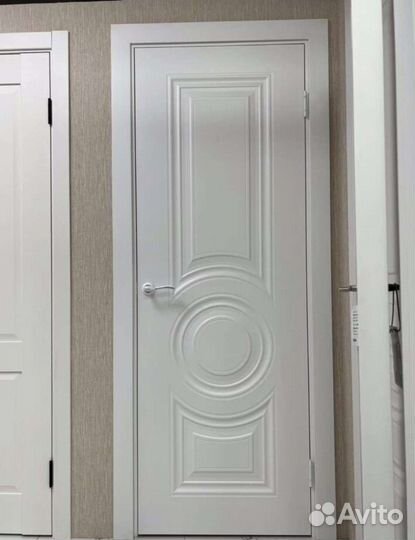 Межкомнатная дверь белая эмаль