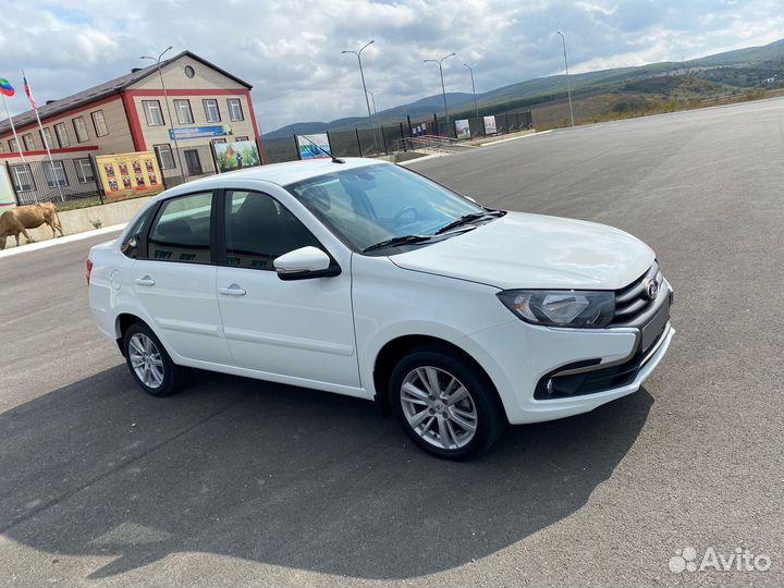 LADA Granta 1.6 МТ, 2022, 35 000 км