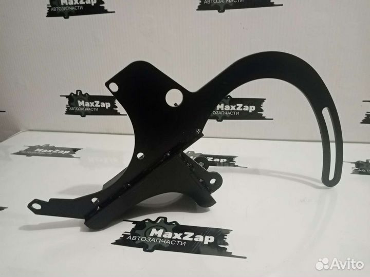 Кронштейн переноса генератора нива