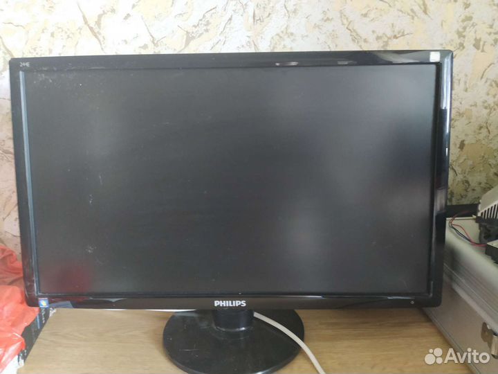 Монитор Philips 24