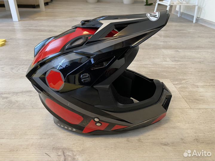 Мотоциклетный шлем Ataki