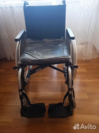 Инвалидная коляска новая
