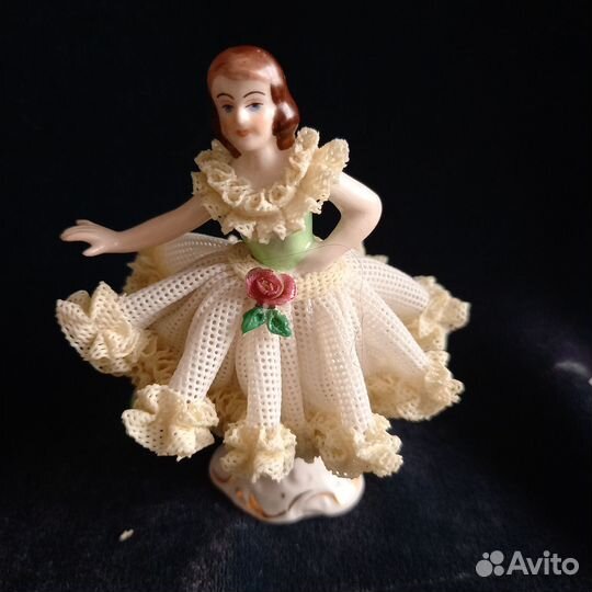 Кружевная фарфоровая статуэтка без утрат, Германия