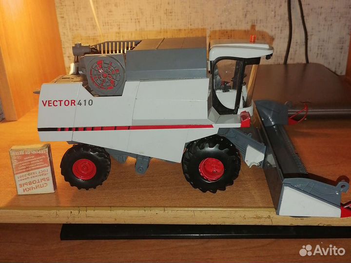 Комбайн vector 410 коллекционная модель