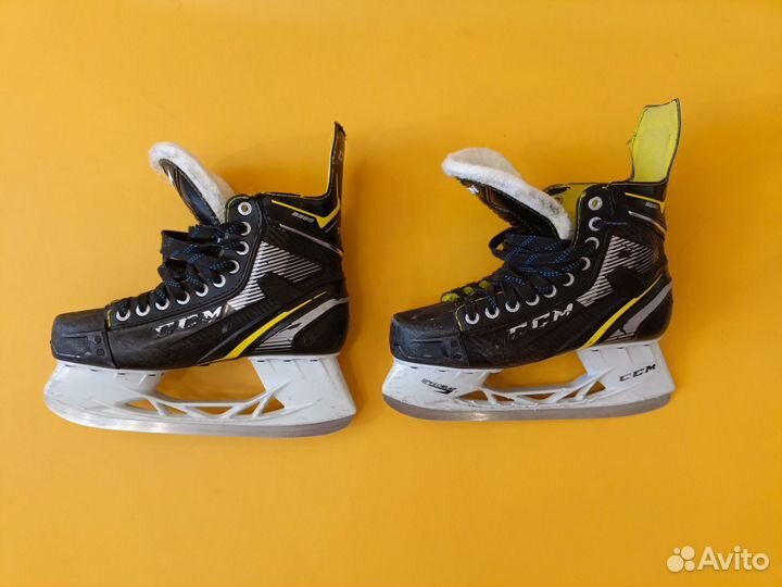 Коньки CCM Super Tacks 9360 SR 7D