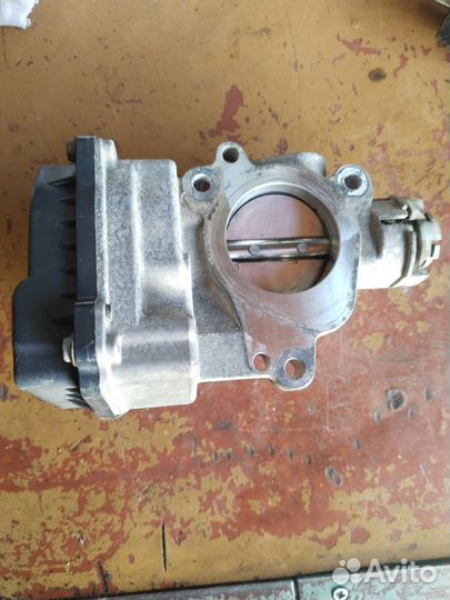 Дроссельная заслонка Пежо 206/ситроен