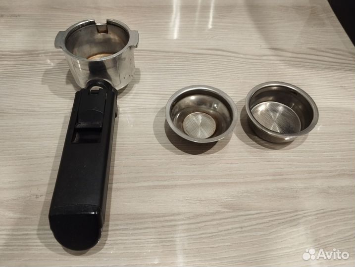 Кофеварка DeLonghi EC145