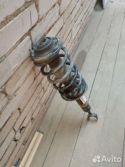 Передняя стойка в сборе А6 С5