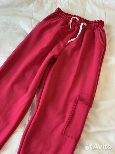 Женский спортивный костюм