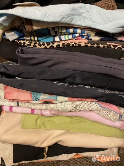ЯПомогаю женские вещи 44-48 стопка