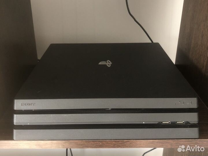 Sony playstation 4 PS4 pro 1tb с играми