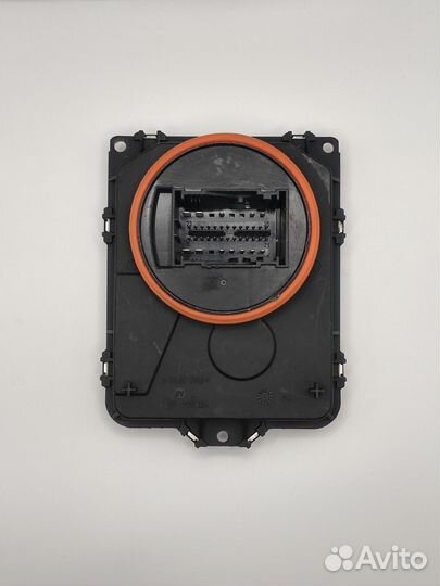 Блок управления фарой VW Golf 7 8V0907399D