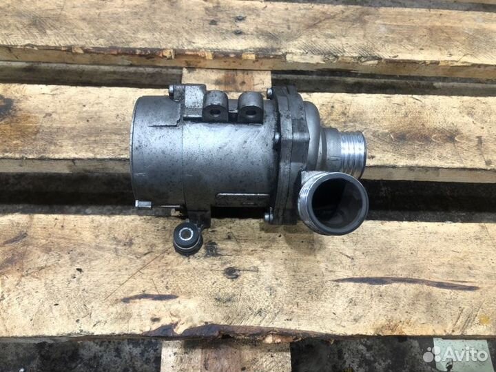 Помпа Bmw X5 E70 N52B30 2007