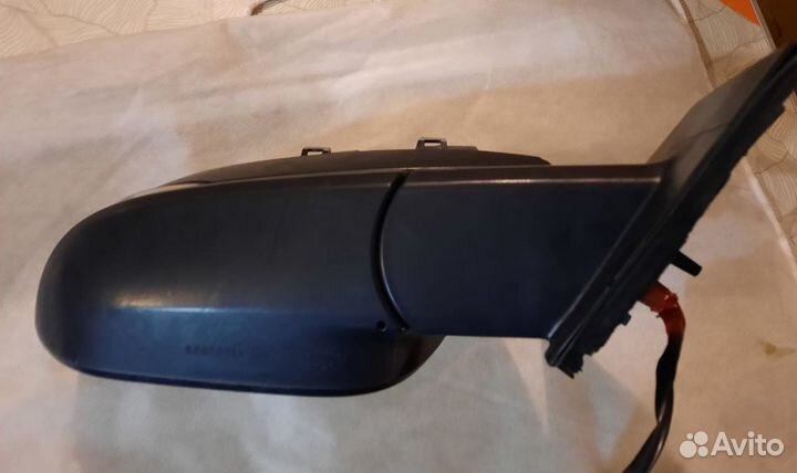 Зеркало на toyota Rav4 40 правое