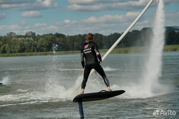 Серф доска на электромоторе efoil