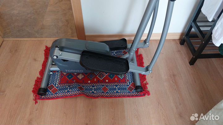 Эллиптический тренажер torneo