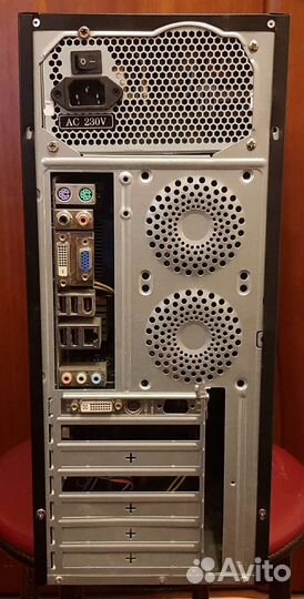 Intel core 2 quad q9500, 12gb ram, gf8400, hdd