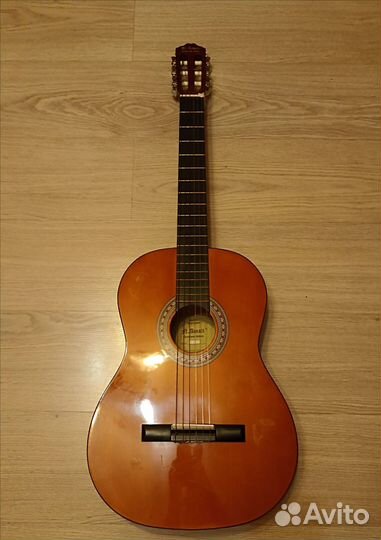 Гитара Amati + чехол