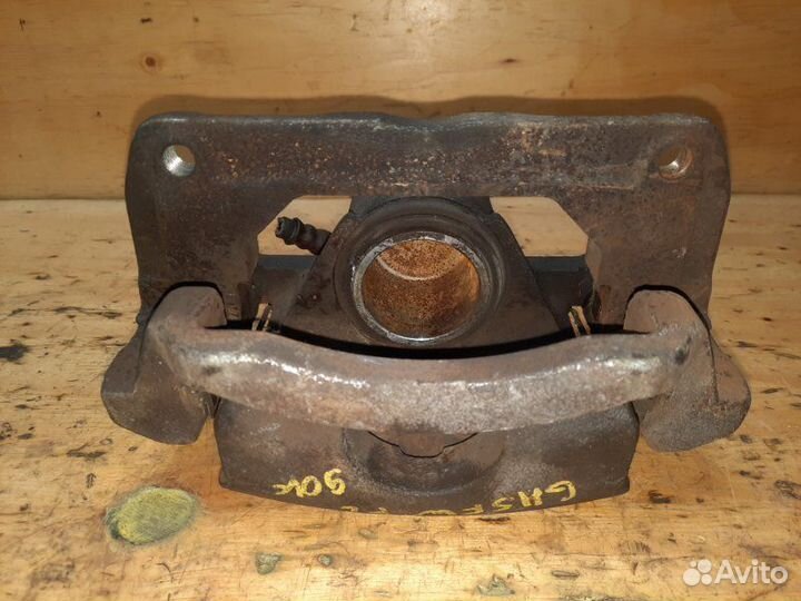 Суппорт передний левый Mazda Atenza GH5FW L5VE