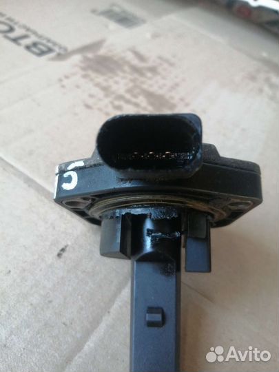 Датчик уровня масла Volkswagen Passat B6, 1.6 BSE