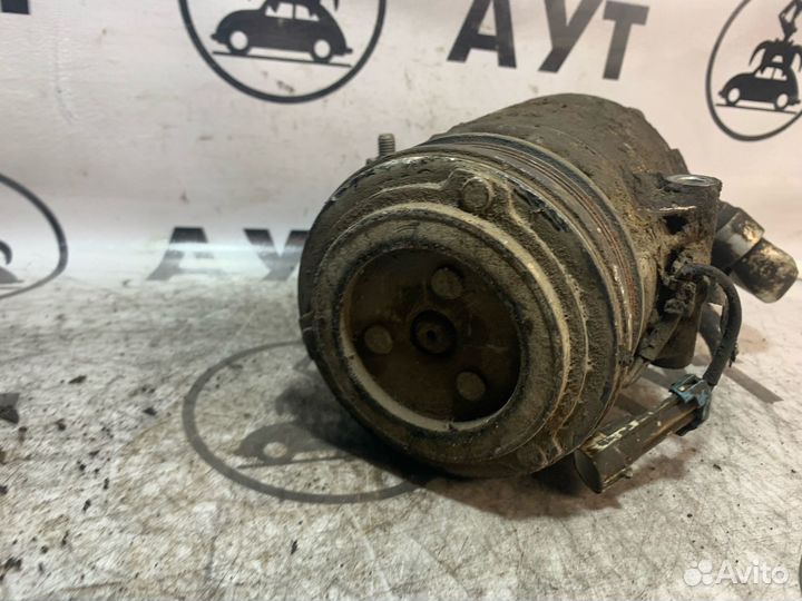 Компрессор кондиционера Опель Астра