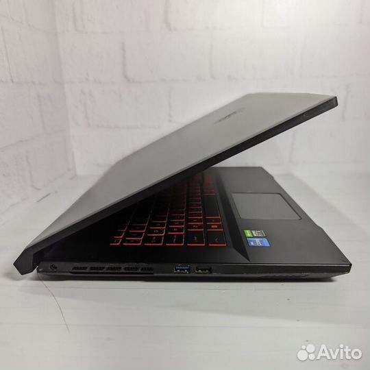Ноутбук MSI Katana