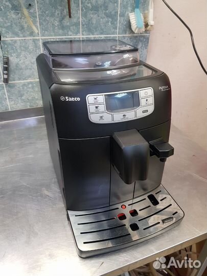 Кофемашина Saeco intelia