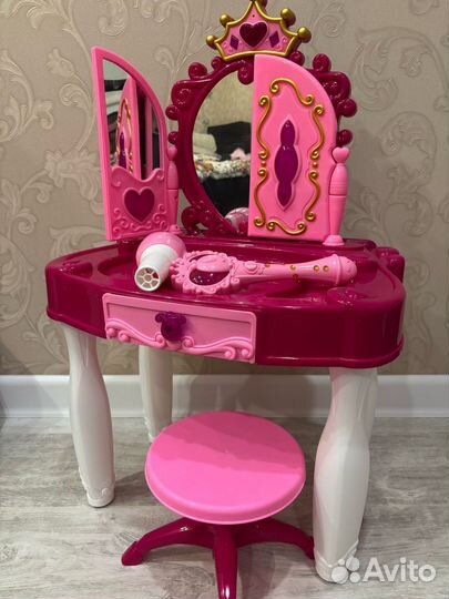 Детский туалетный столик для девочки