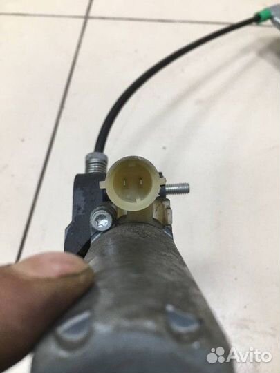 Стеклоподъемник электрический передний правый