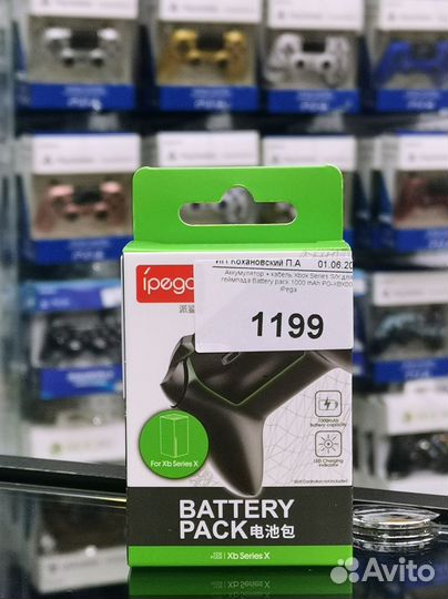 Аккумулятор + кабель Xbox Series S/X для геймпада