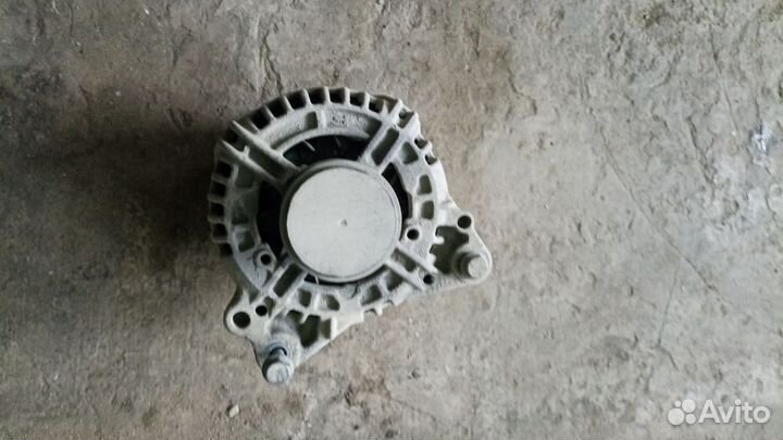 Генератор Volkswagen Golf 5 2003—2009