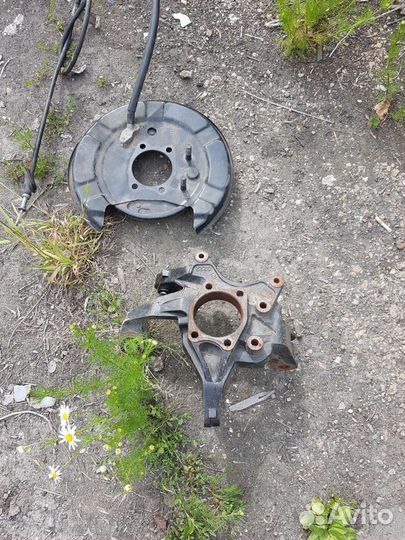 Колодки ручника в сборе с пыльниками subaru tribec