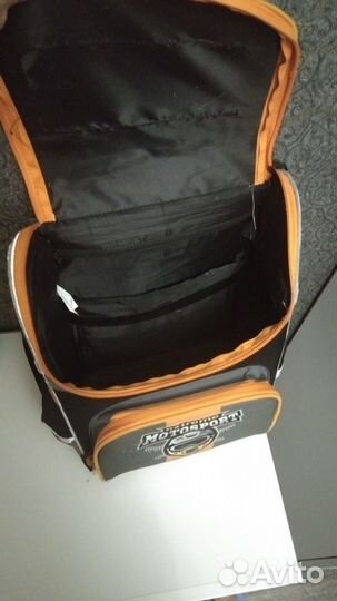 Школьный рюкзак