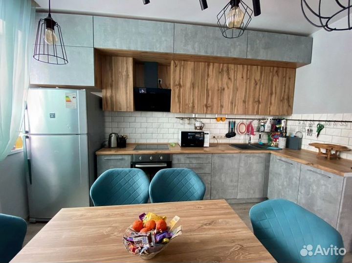 Угловой кухонный гарнитур