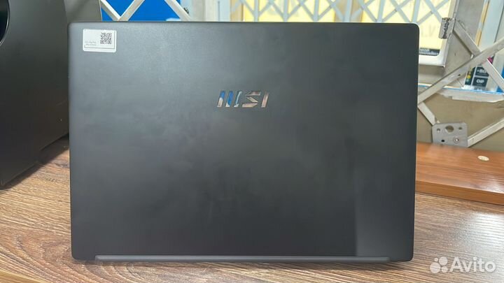 Ноутбук MSI modern 14