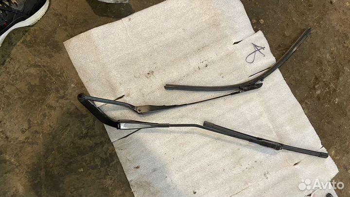 Поводок стеклоочистителя BMW X1 E84 Европа