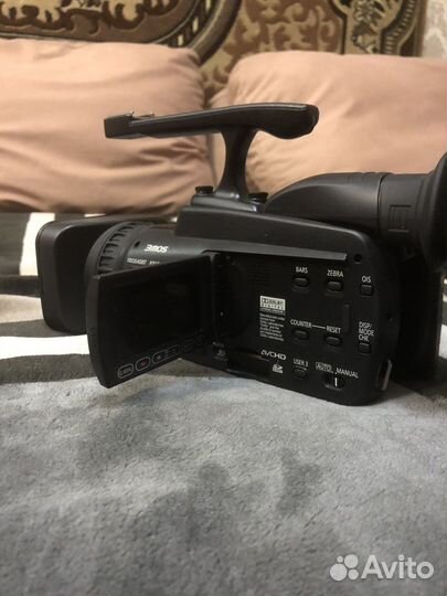 Видеокамера Panasonic AG-hmc41E