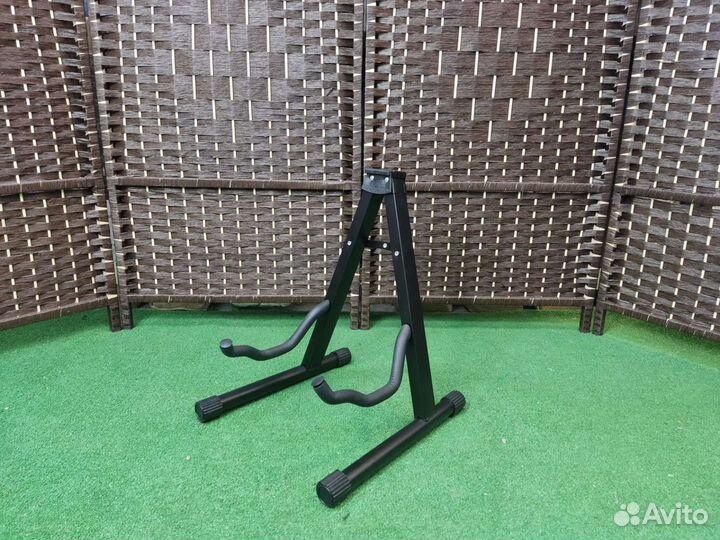 Подставка под гитару