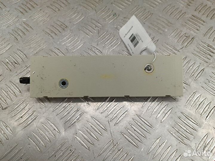 Усилитель антенны BMW 5-Series/M5