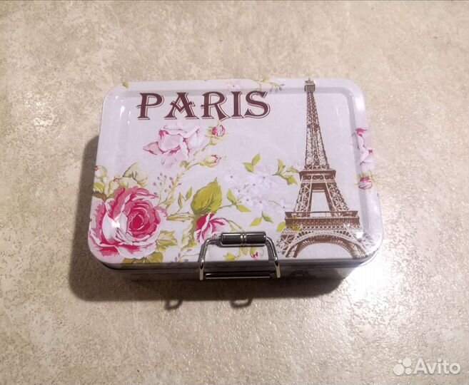 Шкатулка металлическая с ящичком